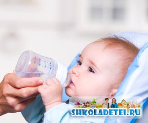Какую воду давать ребенку до года?
