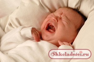Почему младенец плачет во сне